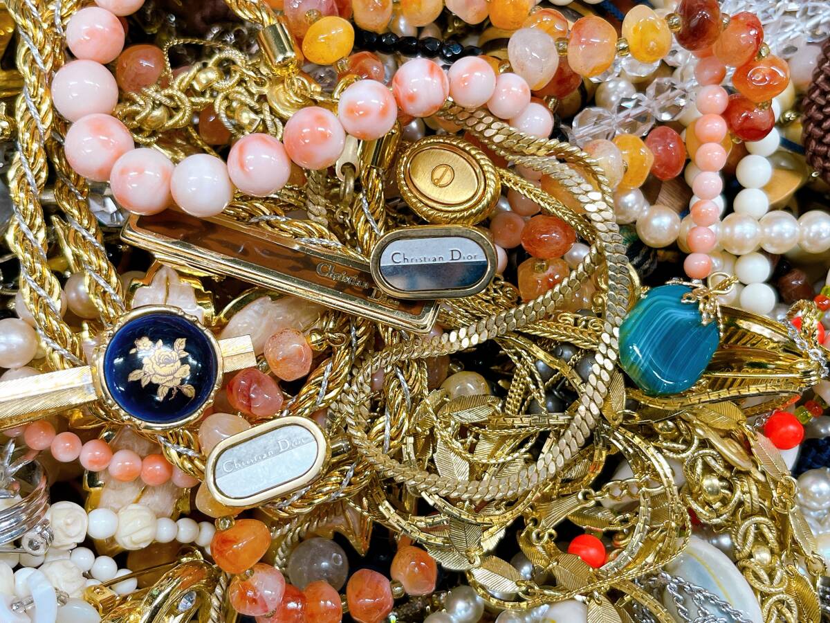 メッキアクセサリー